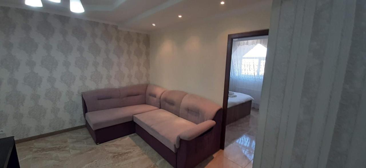 צ'יסינאו Tecuci Apartment In The Center מראה חיצוני תמונה